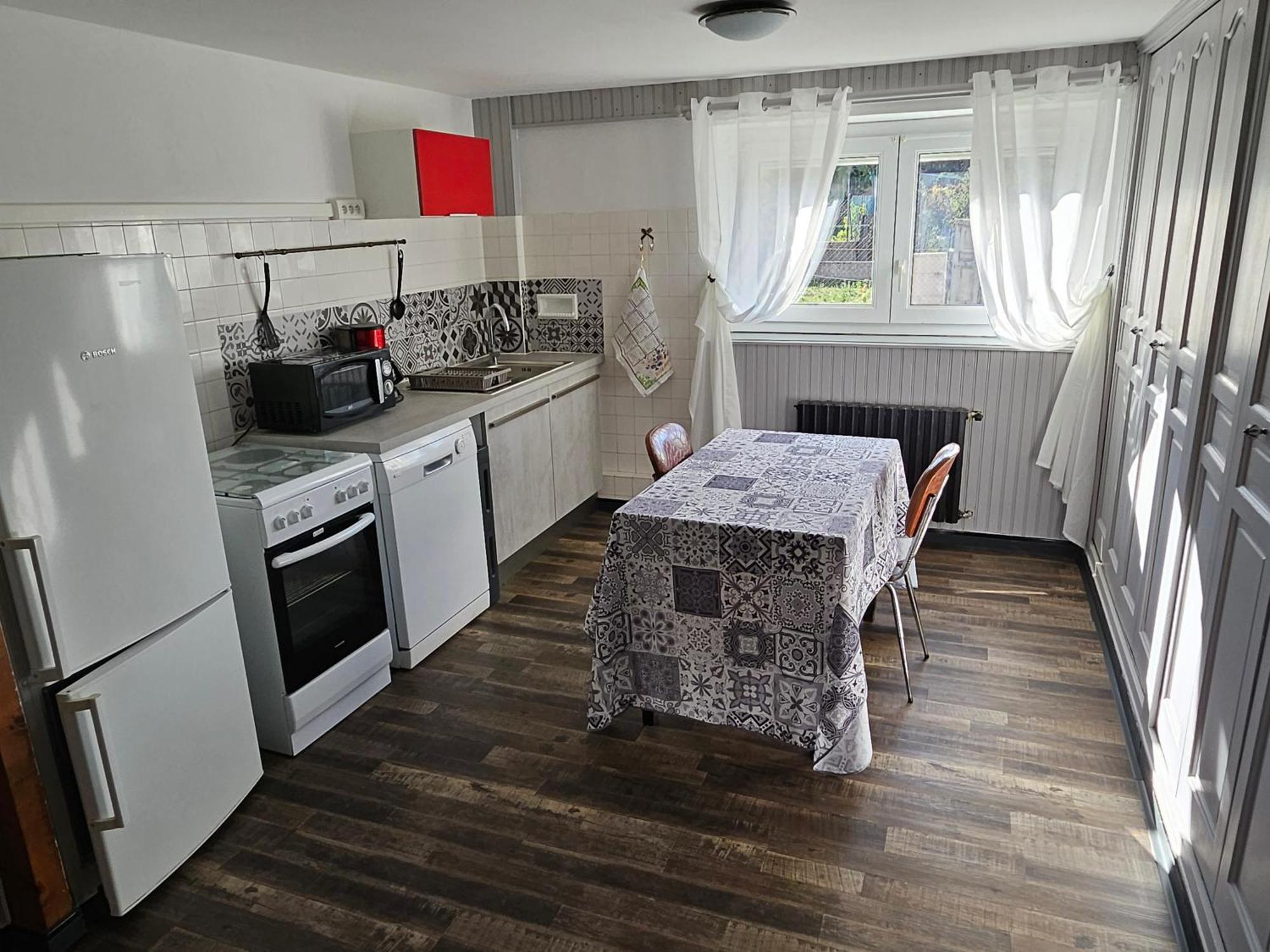 La Bourzede Apartment Langeac Bagian luar foto