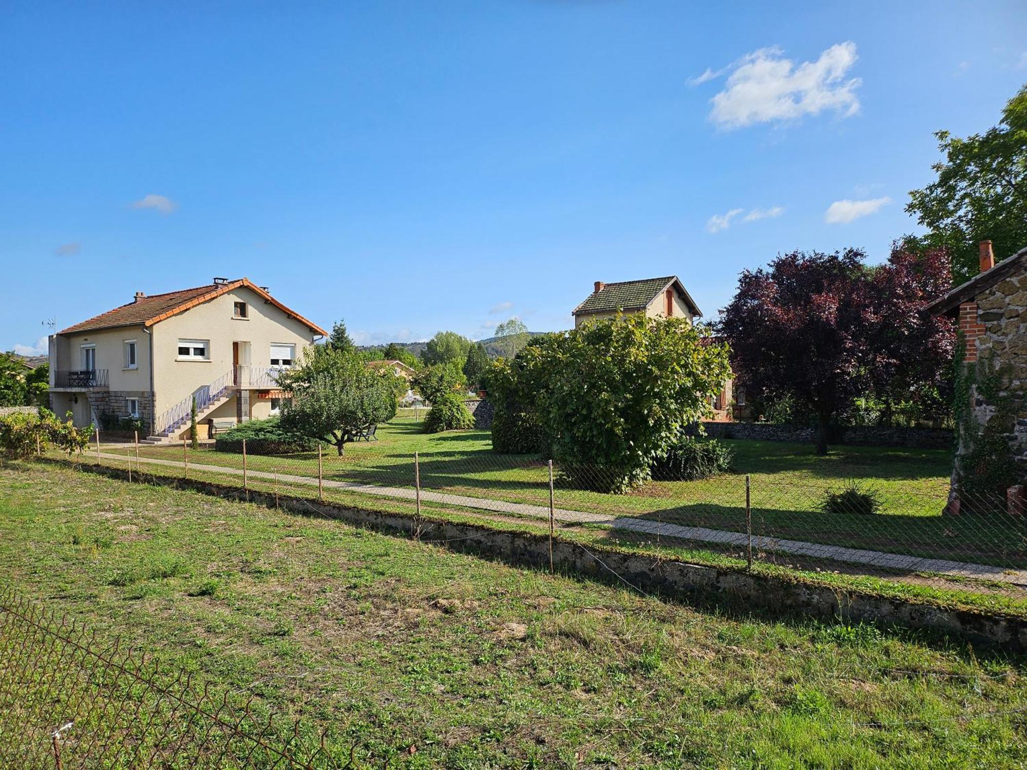 La Bourzede Apartment Langeac Bagian luar foto